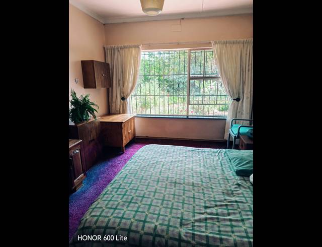 3 BEDROOM HOUSE FOR SALE IN BIRCHLEIGH